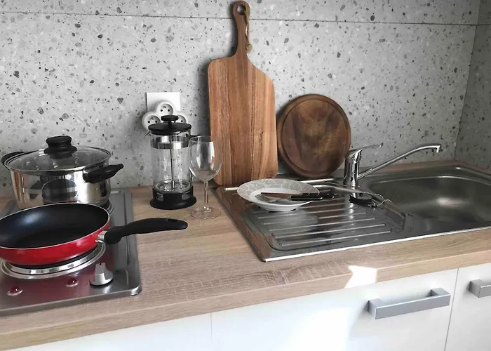 With Jardin Tropical Terrasse - Center - 150m *