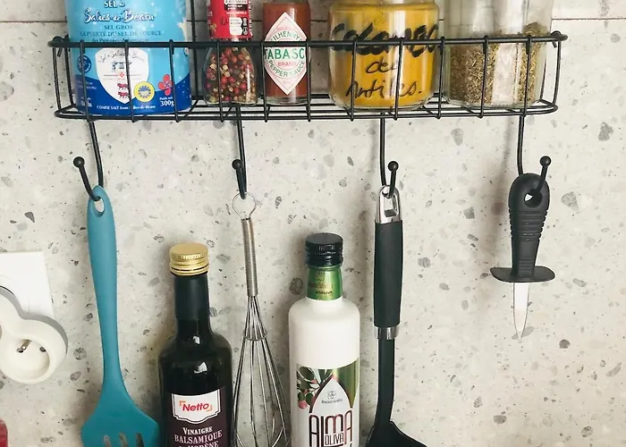 With Jardin Tropical Terrasse - Center - 150m